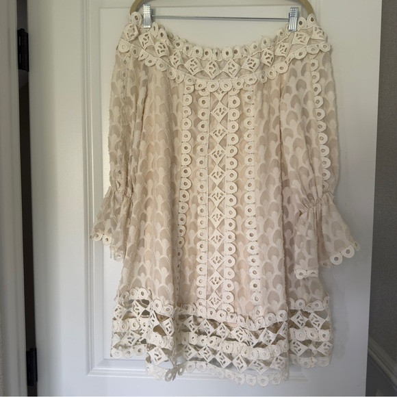 Champagne & Strawberry Elegant Cream  Off-the-shoulder Lace Women's Dress Small - Picture 5 of 9